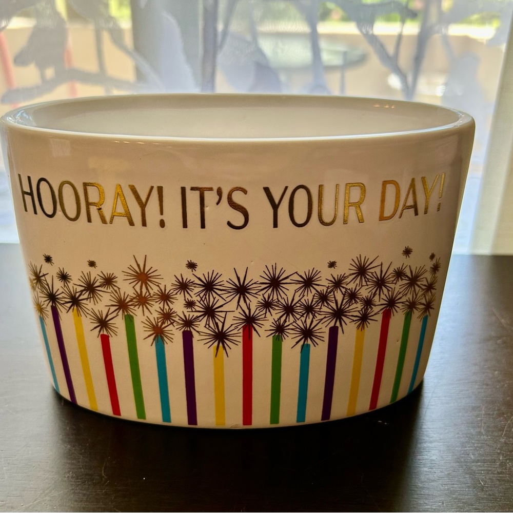 800-Flowers “It’s Your Day” vase. 6.5”